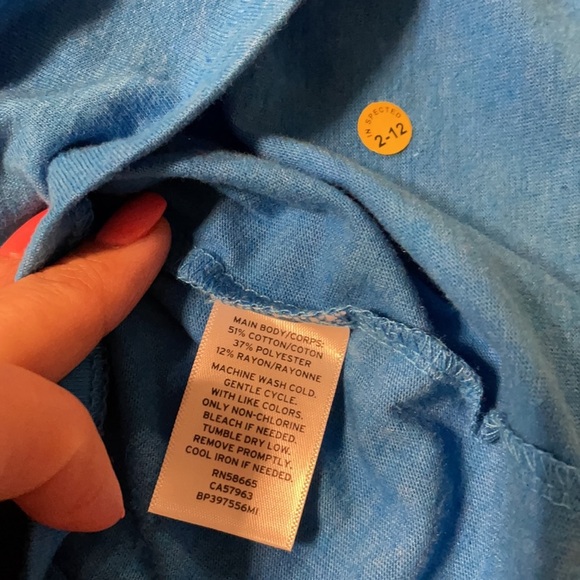 BP NORDSTROM OVERSIZED V NECK TEE cobalt BLUE available in sizes S and M cropped - Picture 6 of 6